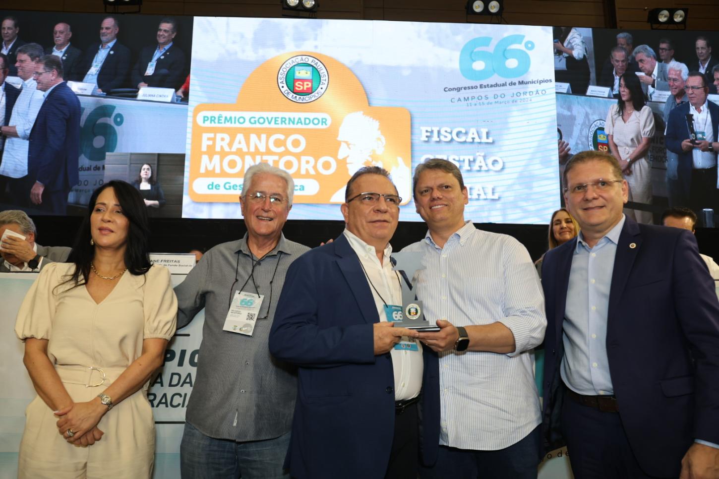 Olímpia recebe o prêmio “Governador Franco Montoro” por excelência em Administração Pública na categoria Gestão