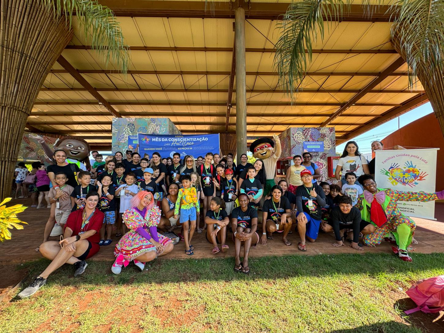 Em nova ação social, Hot Beach recebe mais de 100 crianças de Olímpia pelo Dia da Conscientização do Autismo