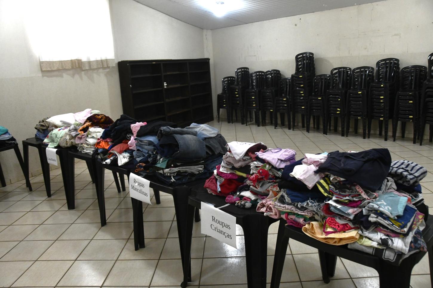 Campanha do Agasalho inicia distribuição de roupas para as famílias que mais precisam nos CRAS e nos Distritos e segue com arrecadação até agosto