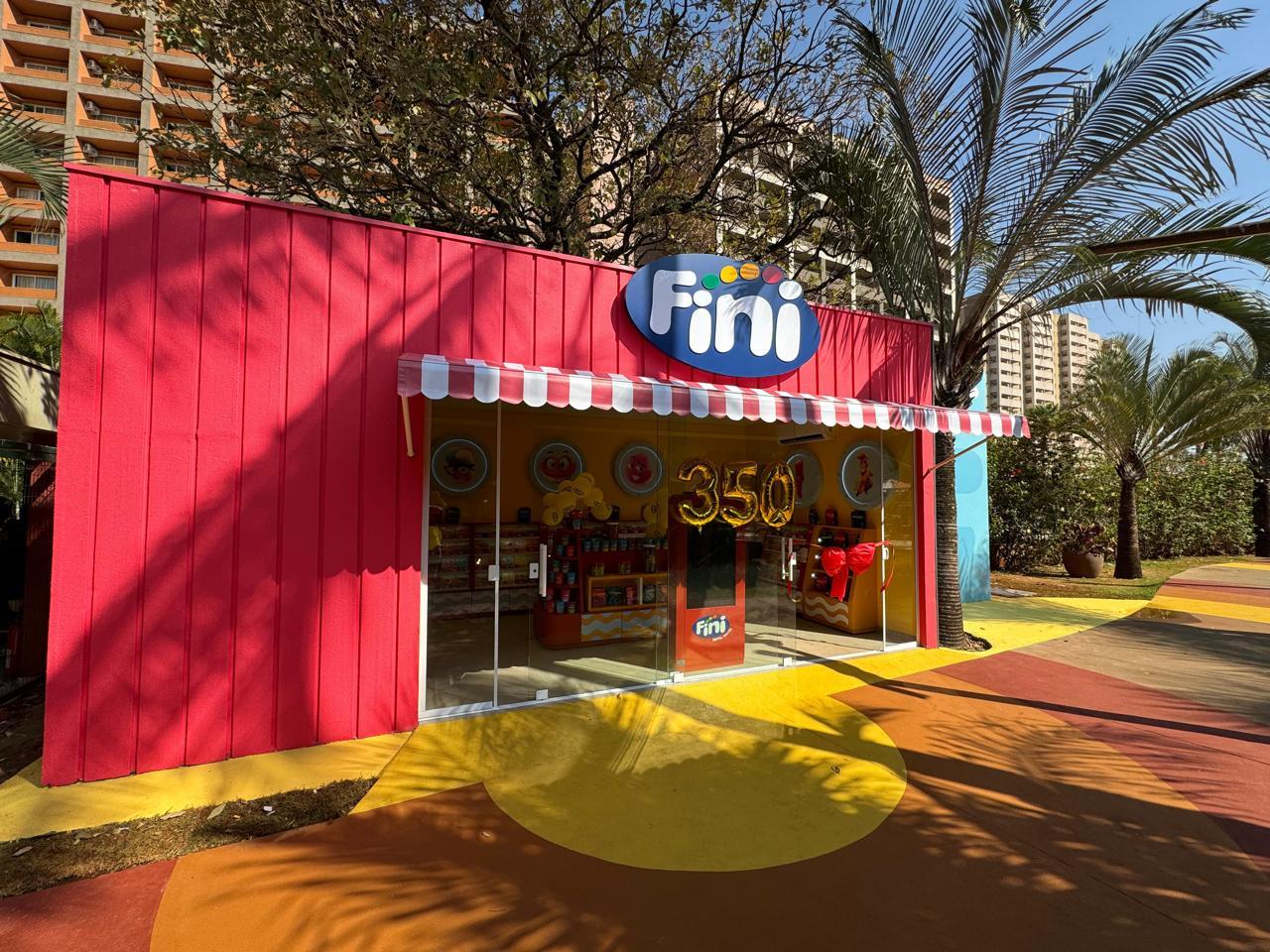 Parque aquático Hot Beach Olímpia ganha loja de guloseimas Fini