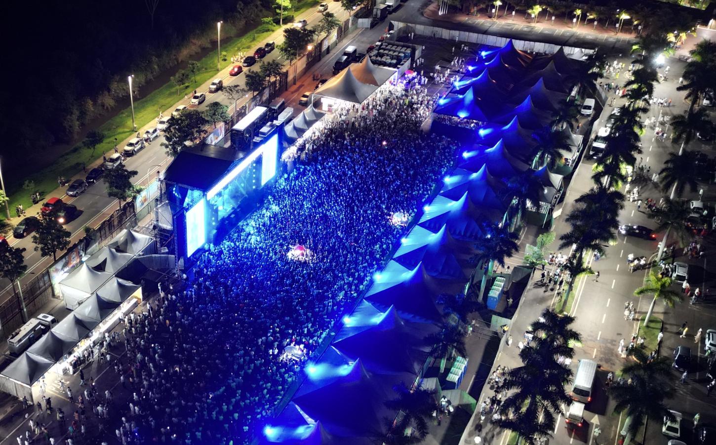 Réveillon das Águas 2025 com show do Péricles confirma local da festa e segue com preparativos