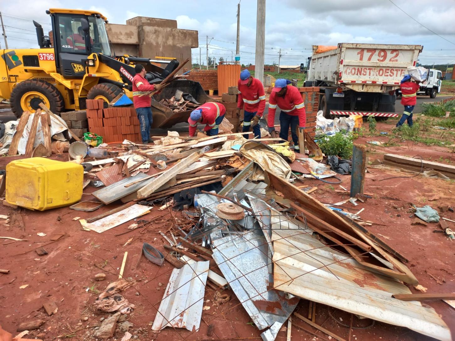 Saúde alerta para cuidados com criadouros de dengue nos períodos de chuva