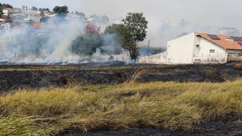 Meio Ambiente alerta sobre o risco de queimadas nas áreas urbanas e rurais durante o período de estiagem