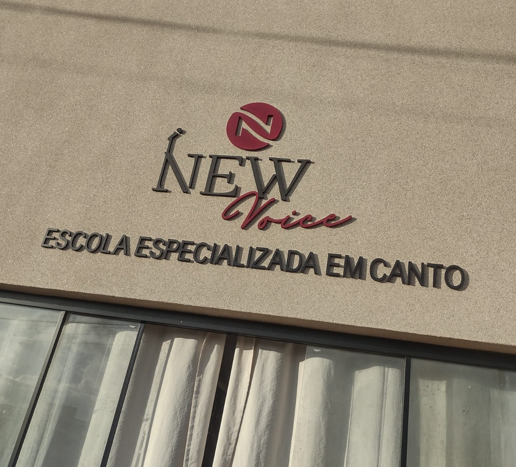 🎤 NEW VOICE – Escola Especializada em Canto