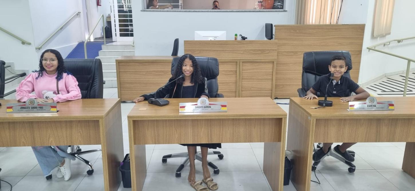 Crianças conhecem o Legislativo de Olímpia no projeto 'Vereador Mirim'