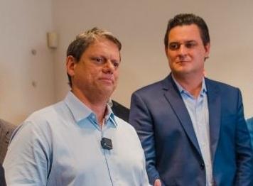 Olímpia concede título de Cidadão Honorário ao governador Tarcísio de Freitas