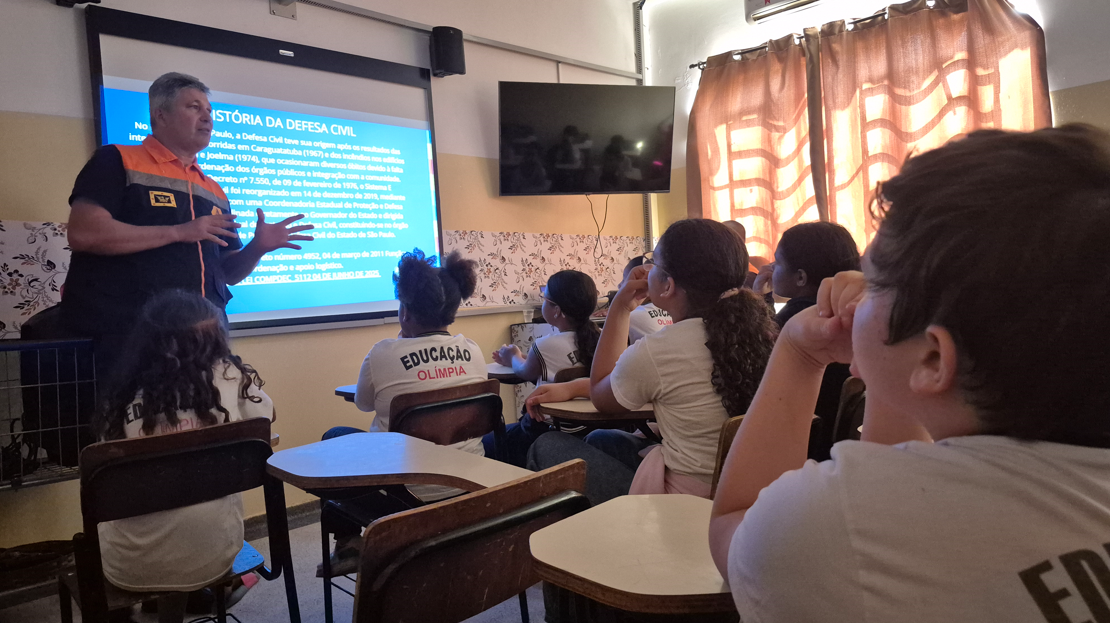 Defesa Civil de Olímpia intensifica ações de prevenção com palestras em escolas e combate a incêndios