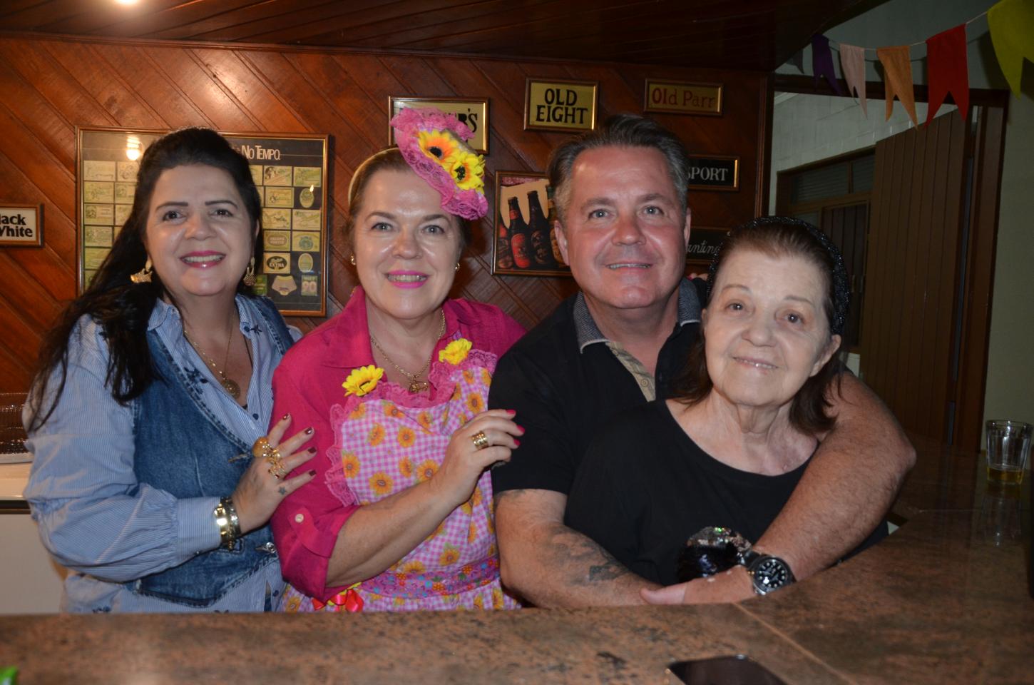 Reunique Puttini recebe título de Mulher Destaque 2025 na Câmara de Olímpia