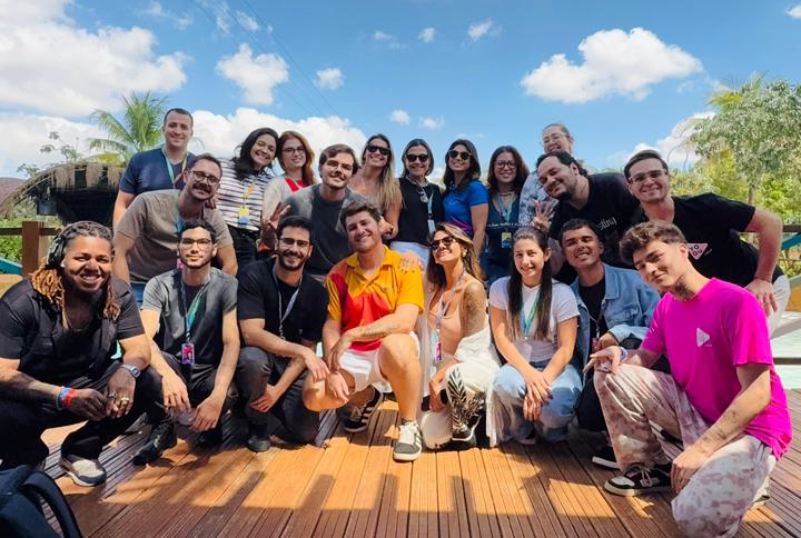 Live se consolida como canal estratégico do Hot Beach para relacionamento e vendas