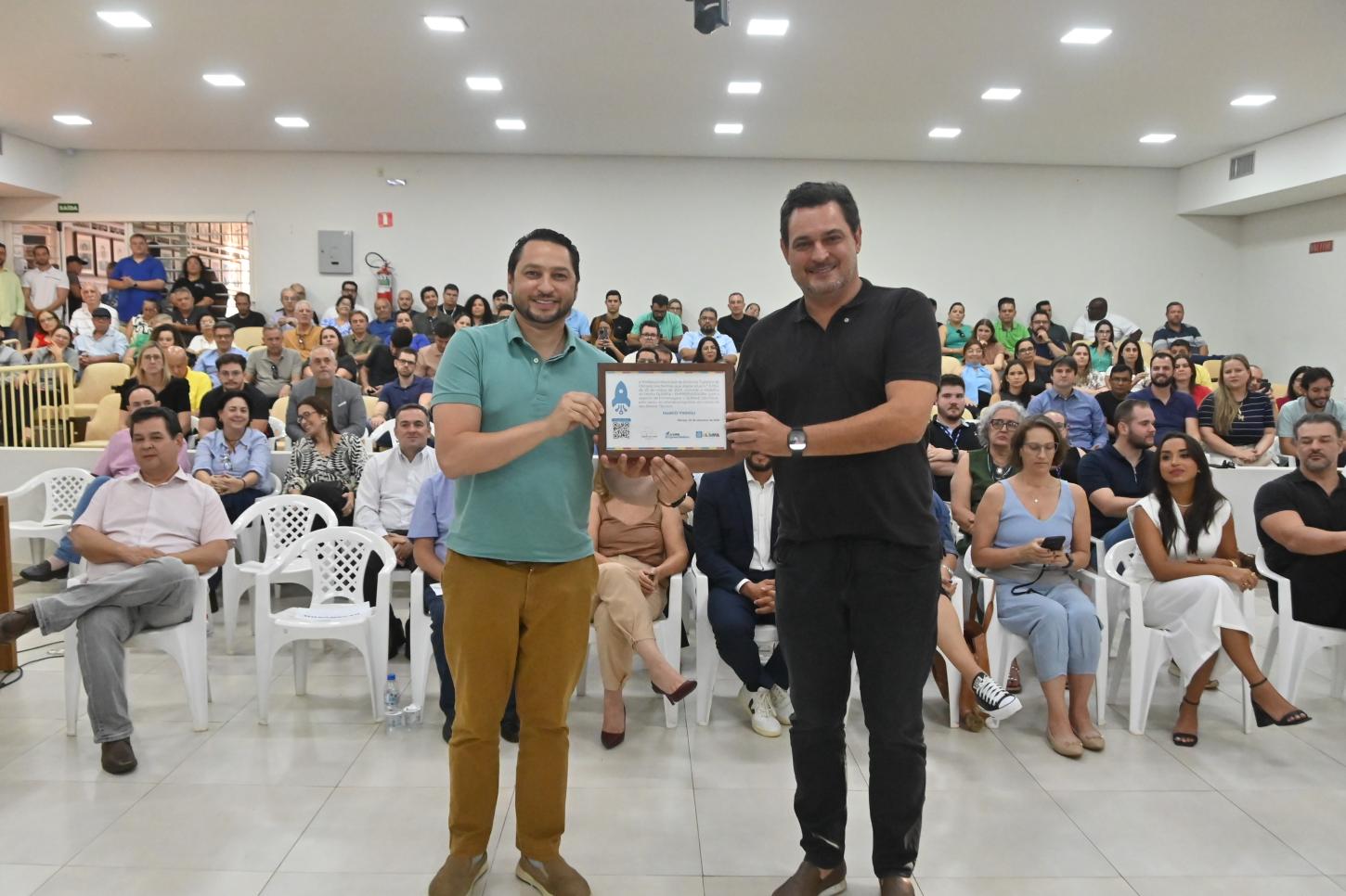 Olímpia inaugura Casa do Empreendedor para fomentar negócios locais, capacitação profissional e geração de renda