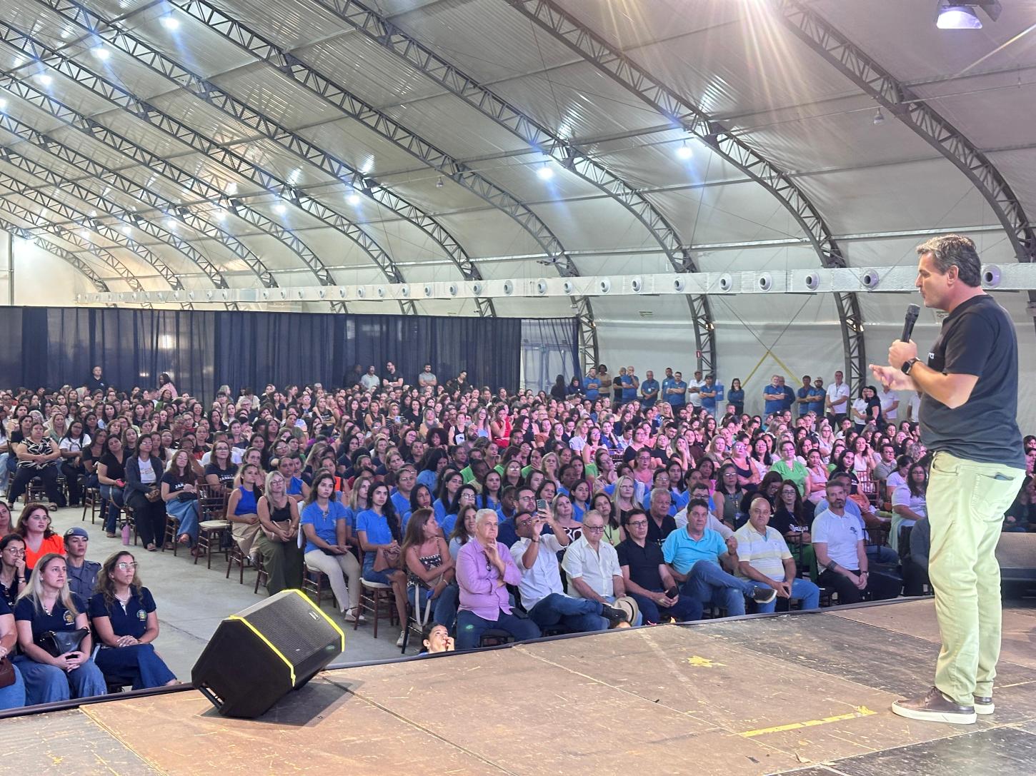 Seminário De Abertura Do Ano Letivo De 2026 Reúne Cerca De 1.200 Servidores Da Educação E Convidados Em Olímpia