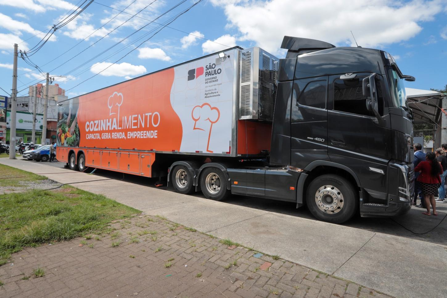 Carreta do Cozinhalimento chega a Olímpia com 125 vagas para cursos gratuitos de culinária