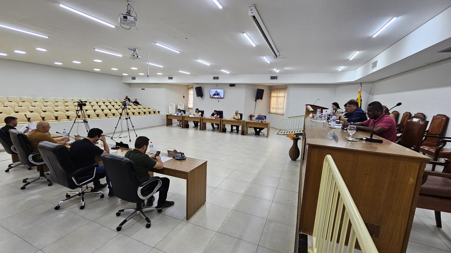 Plano de turismo, orçamento e projetos de vereadores marcam sessão da Câmara, nesta segunda (23)