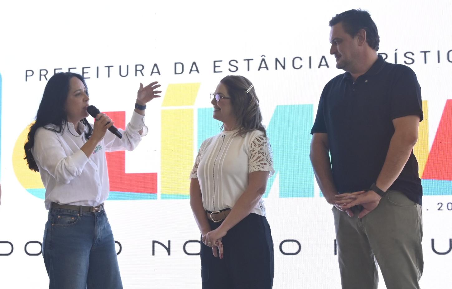 Primeira-Dama De São Paulo Prestigia Olímpia E Celebra Sucesso Da Carreta Da Capacitação Durante Agenda Oficial