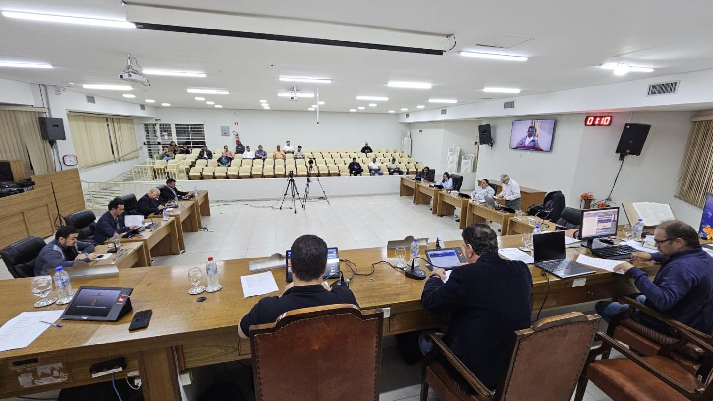 Reclamações sobre Sabesp entram na pauta da Câmara nesta segunda (25)