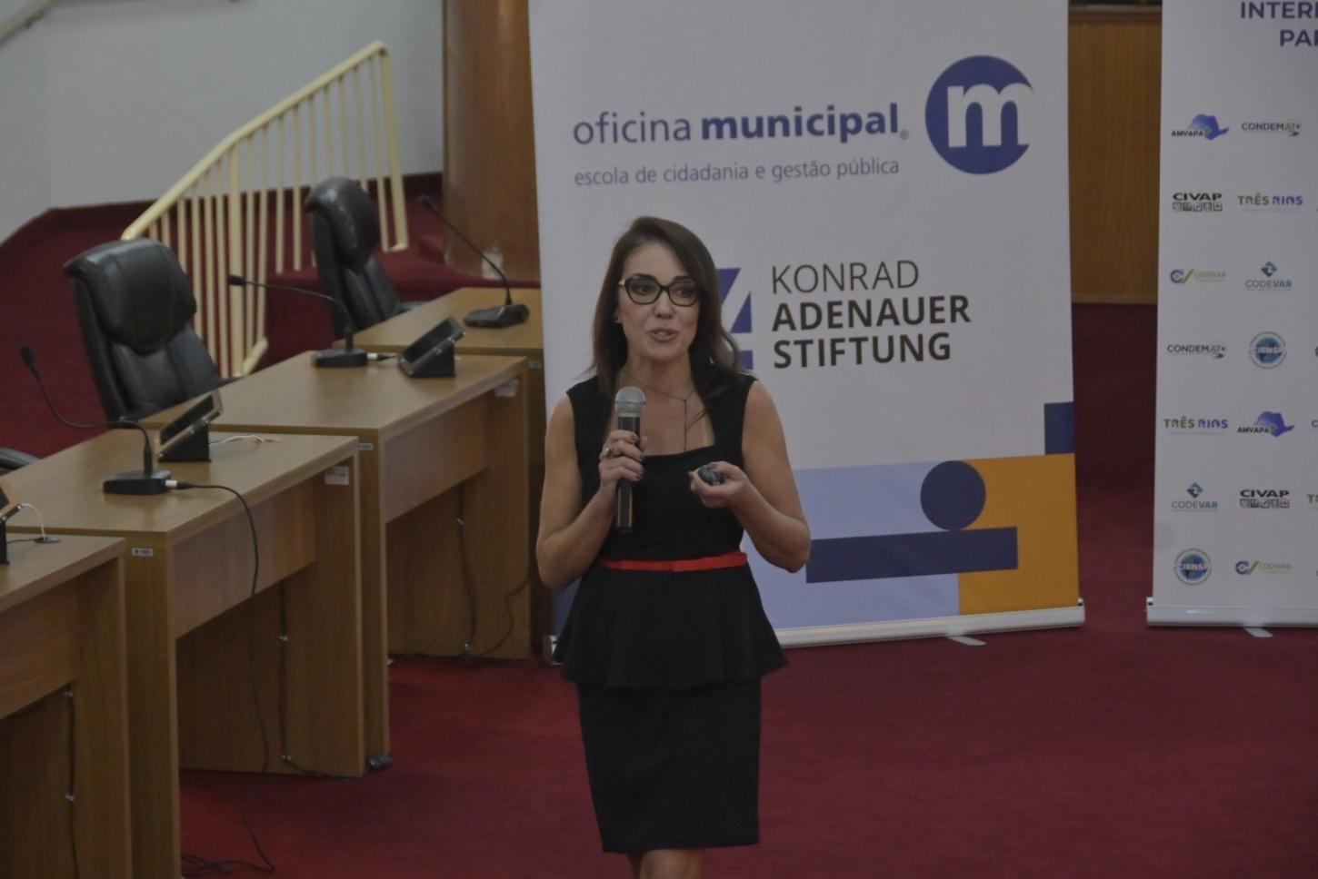 II Seminário Tributário do CODEVAR reúne mais de 100 servidores e debate impactos da Reforma Tributária na gestão municipal