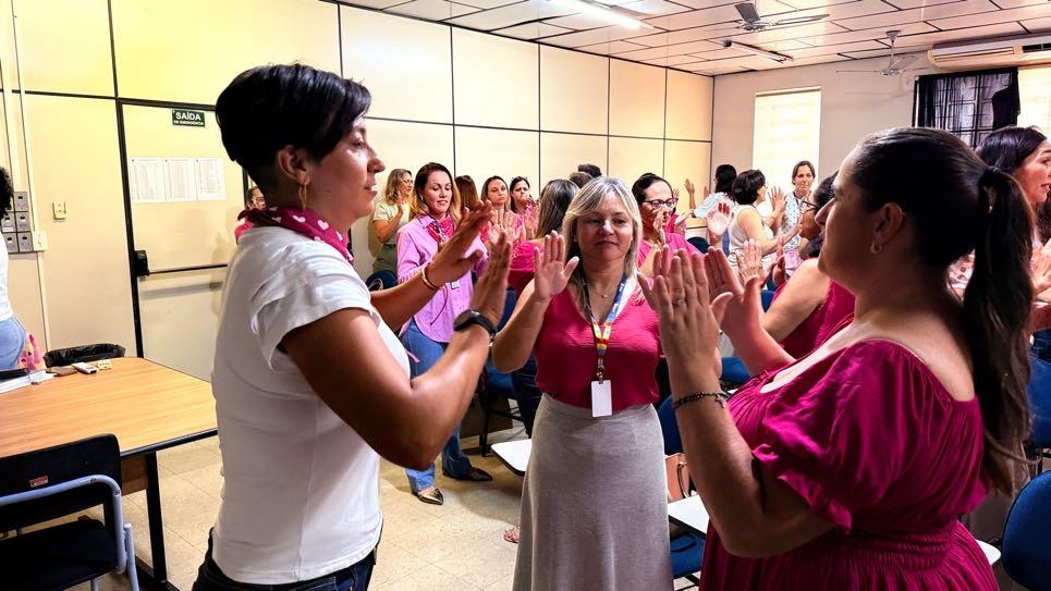 Educação prepara gestores para ampliar ações do Talento Rosa nas escolas municipais