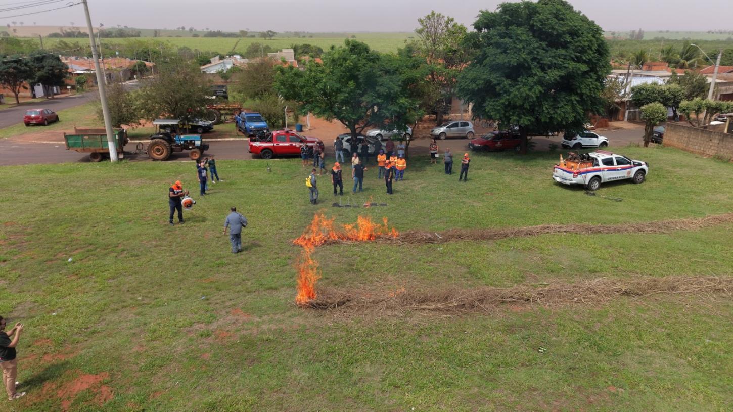 Olímpia formaliza criação dos NUPDECs e capacita moradores de Baguaçu no combate aos incêndios