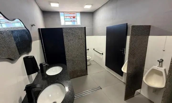 Banheiros do Recinto do Folclore passam por reforma inédita para oferecer mais conforto ao público do FEFOL