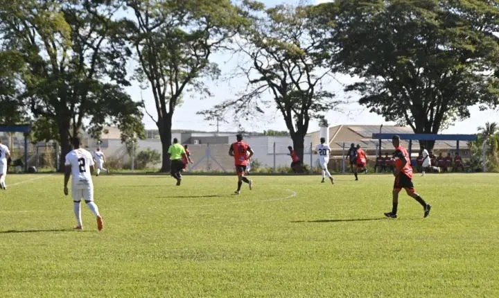 Campeonato Amador de Futebol de Olímpia entra na reta final com semifinais neste domingo (6)
