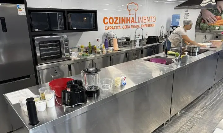 Carreta Do Cozinhalimento Forma 132 Alunos Em Cursos Gratuitos De Pães, Bolos E Marmitas Saudáveis Em Olímpia