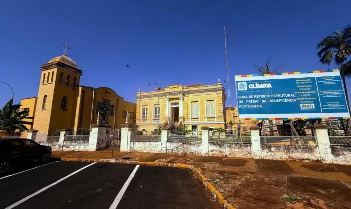 Prédio histórico da antiga Beneficência Portuguesa passa por obras de reforço estrutural