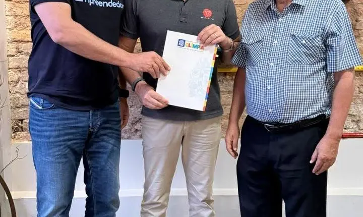 Prefeitura assina contratos de 11 terrenos municipais leiloados por R$ 7,4 milhões para impulsionar investimentos e geração de empregos em Olímpia