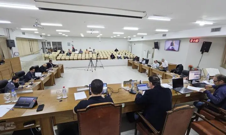 Reclamações sobre Sabesp entram na pauta da Câmara nesta segunda (25)