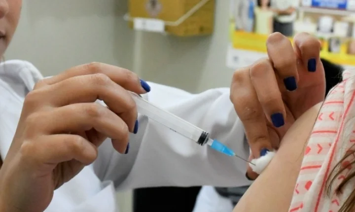 Saúde intensifica ações de prevenção contra sarampo e dengue e reforça importância da vacinação em Olímpia